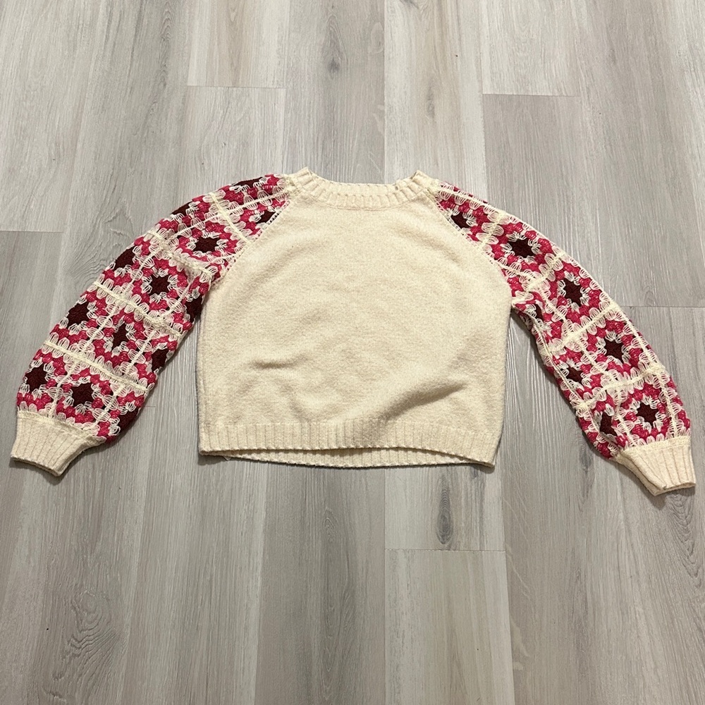 Entro Cottage Core Floral Crocheted Sweater with Granny Square Sleeves